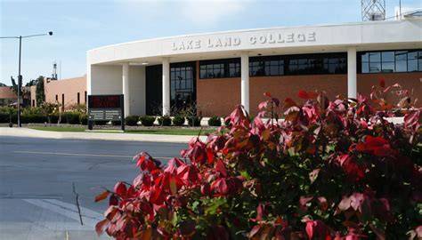 Lakeland Community College runs free dental clinic for 104 patients ...